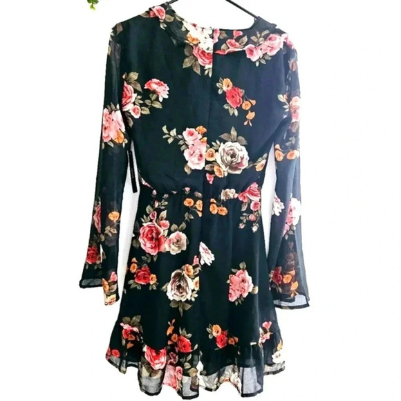 Lulu's Floral Midi Flared Sleeve Back Zip Linned Chiffon dress Sz  M Nwt - Picture 2 of 7